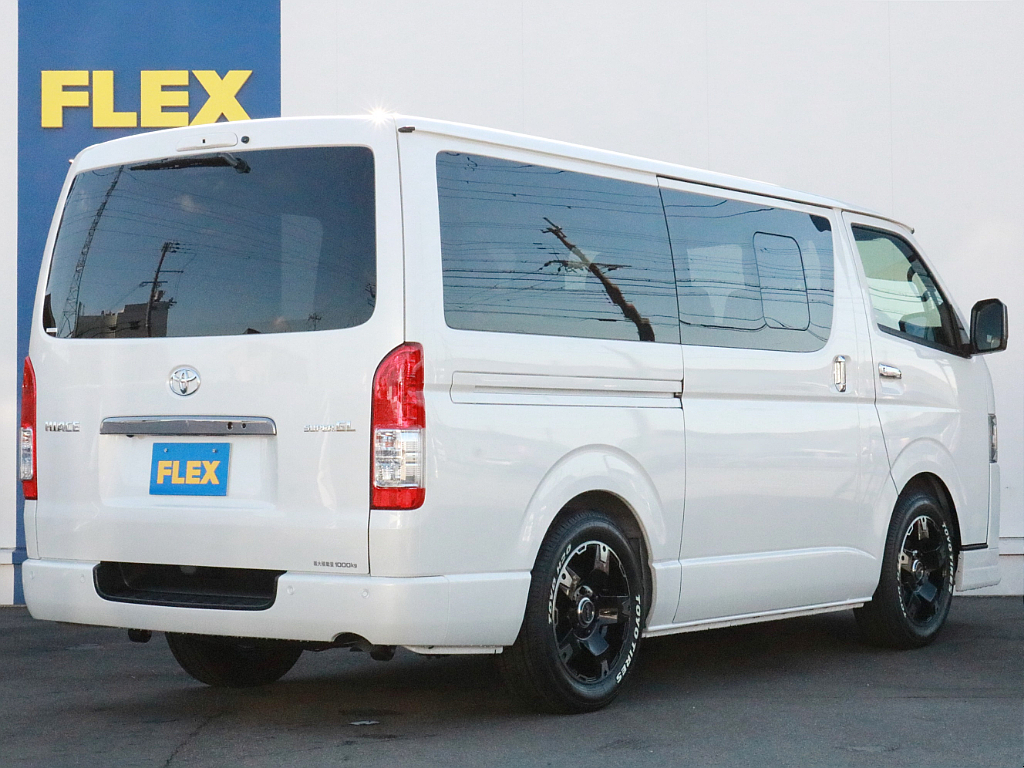 ハイエースの事なら専門店のFLEXハイエース神戸店へ！　新車中古車販売は勿論、経費が使えるリースやローンを使った販売など新たなハイエースライフを始めるお手伝いを致します！