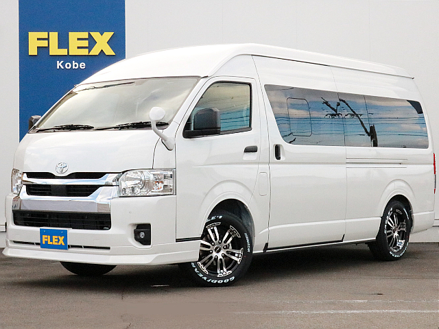☆新車☆　ハイエースDXスーパーロング ハイルーフ GLパッケージ ディーゼルターボ 4WDにカスタムパーツを多数装着したライトカスタムパッケージが完成！　仕事にもキャンプにも使える一台！