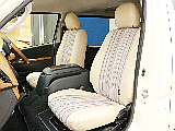 FLEXオリジナル ファブリックシートカバー(ライト系)を装着済み！　丈夫で座り心地がとても良いシートカバーです。車内に統一感を与えると共に、純正シートの保護効果も期待出来ます。