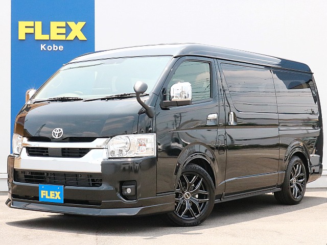 ☆新車☆　キャプテンシートを4脚搭載したガソリン4WDファインテックツアラーをベースにFLEXオリジナルパーツを多数装着した一台！　送迎にも旅行にも使えます。全国陸送納車OK！