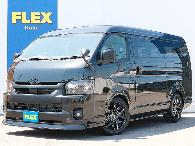 ☆大特価即売対象車☆　ハイエースワゴンGLガソリン2WDシートアレンジRelaxing(リラクシング)が入庫しました！　メッキパーツ等ブラック塗装済みのブラックパッケージ！