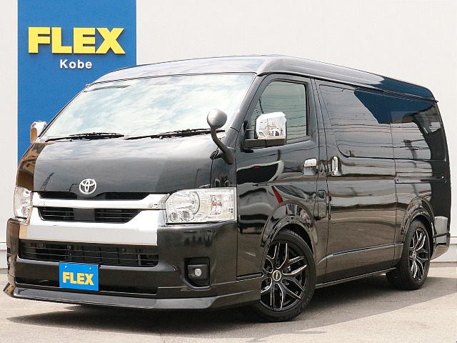 ☆新車☆　キャプテンシートを4脚搭載したガソリン2WDファインテックツアラーをベースにFLEXオリジナルパーツを多数装着した一台！　送迎にも旅行にも使えます。全国陸送納車OK！
