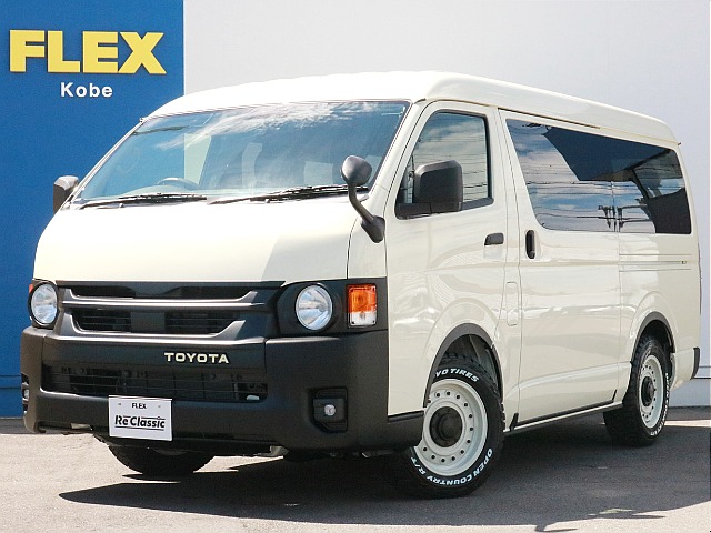 ☆決算大商談会対象車☆　ワゴンGLガソリン4WDをRe Classic丸目にフェイスチェンジ！　ボディカラーは特設カラーのライトイエロー！　10人乗り標準シート配列で大人数の送迎などに大活躍の一台！