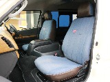 FLEXオリジナル デニム調シートカバーを装着済み！　純正シートの保護効果も期待でき、丈夫で座り心地がとても良いシートカバーです。