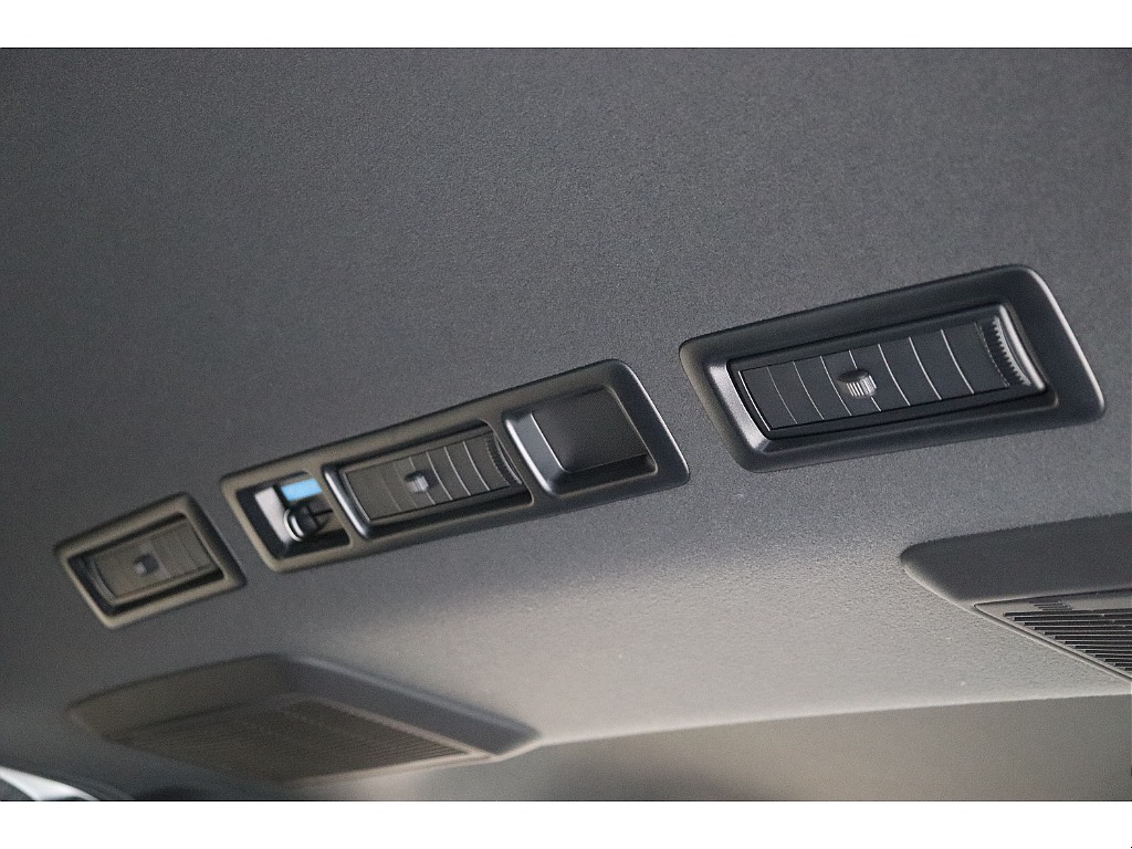 トヨタ ハイエースバン(48枚目)