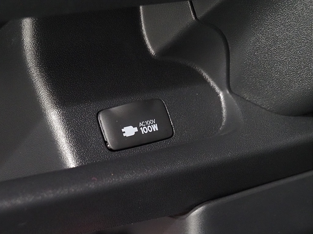 【R6年ハイエースVダークプライムⅡディーゼル４WD・パナ１０インチナビ】両側パワスラ・サイドバー【全国納車可能】