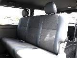 大人３人乗車可能なリアシート