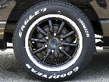 定番のナスカータイヤを装着