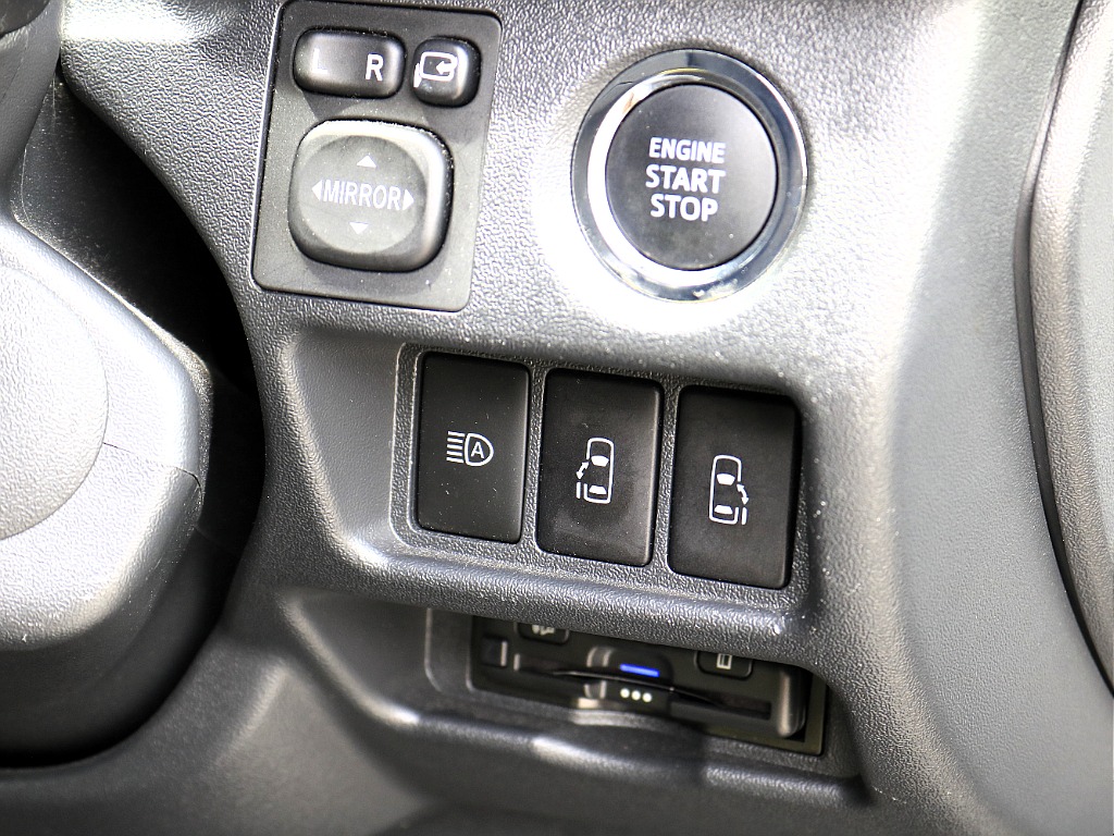 メーカーオプション両側パワースライドドア