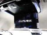 アルパイン製12.8型フリップダウンモニターにはプラズマクラスター付き
