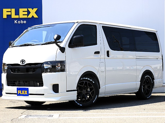 新車ハイエースV　DXディーゼル２WDカスタム車両の入庫