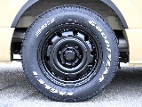 定番のナスカータイヤを装着