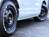 定番のナスカータイヤを装着