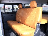 大人３人乗車可能なリアシート