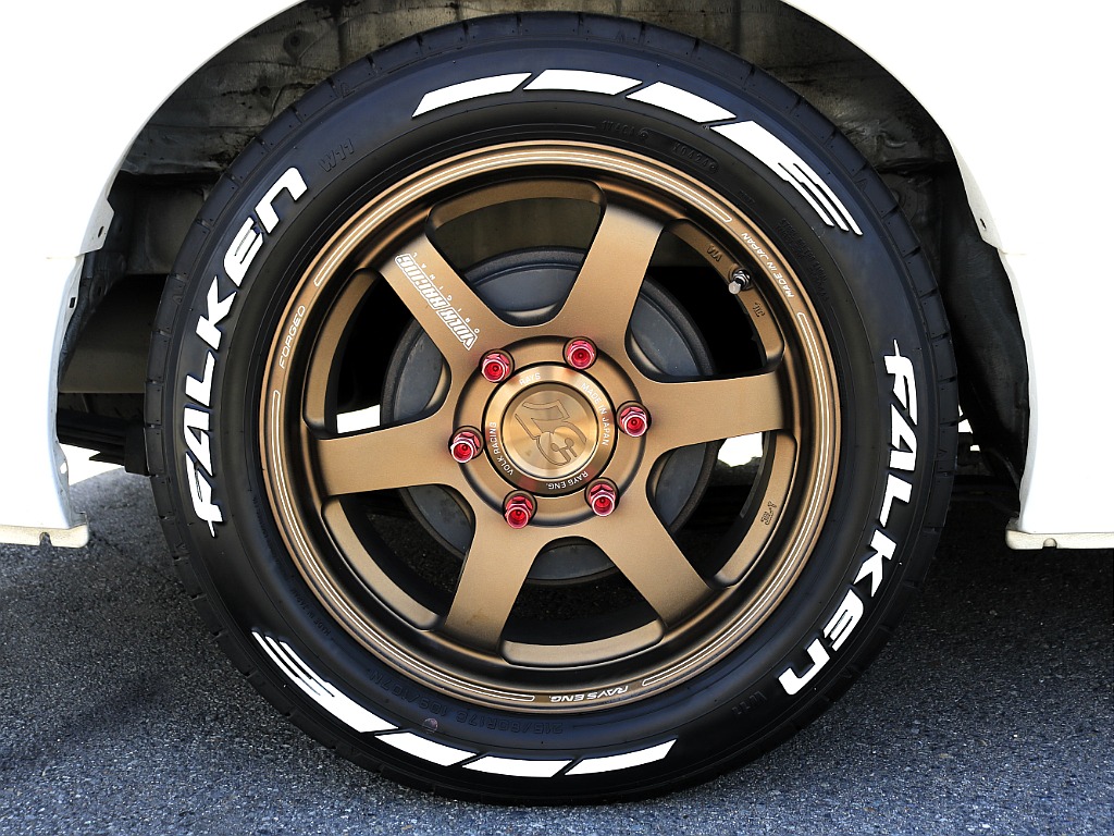 レイズTE37　１７インチアルミホイール