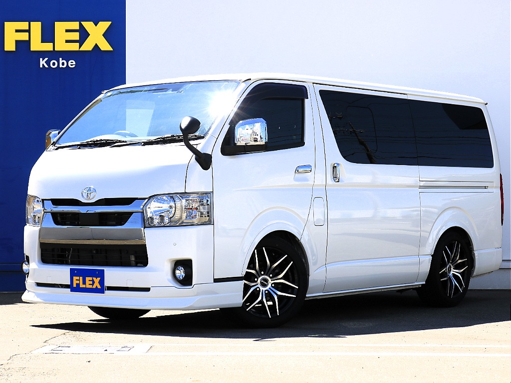 R2年ハイエースVダークプライムⅡガソリン２WDカスタム車両の入庫