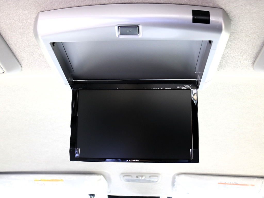 カロッツェリア製フリップダウンモニター