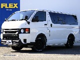 新車ハイエースDX　GLパッケージディーゼル４WDカスタム車両の入庫