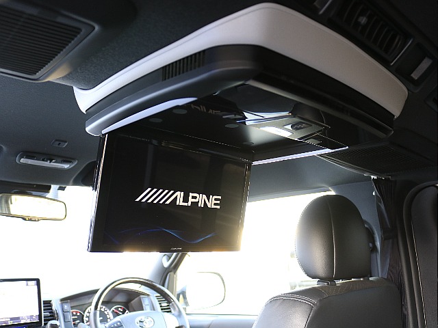 アルパイン製フリップダウンモニター
