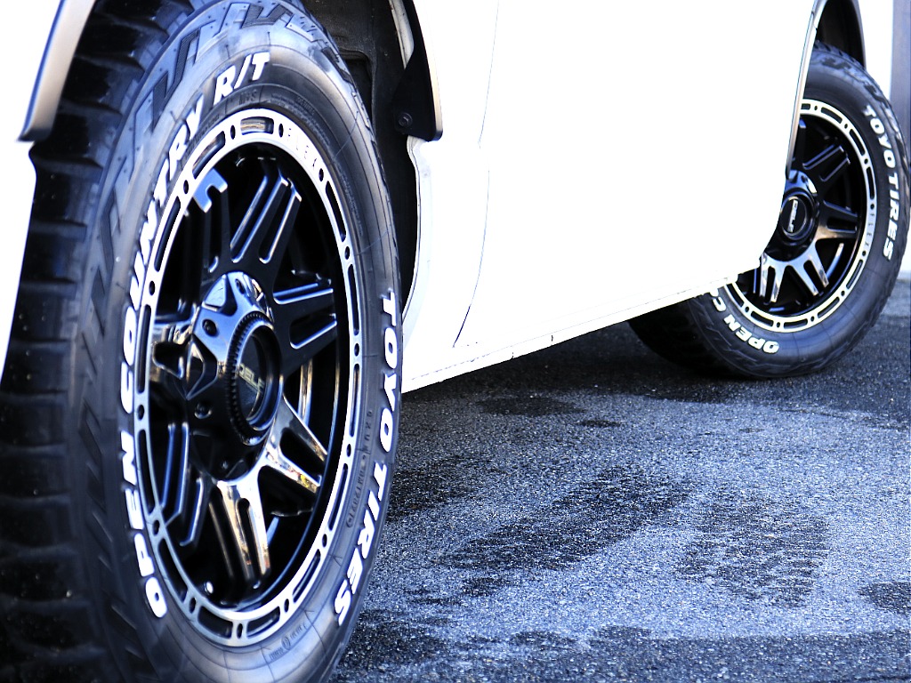 トヨタ&nbsp;ハイエースバン&nbsp;5D2.8DTスーパーGLダークプライムⅡロング&nbsp;厳選仕入れ&nbsp;兵庫県の詳細画像&nbsp;その14