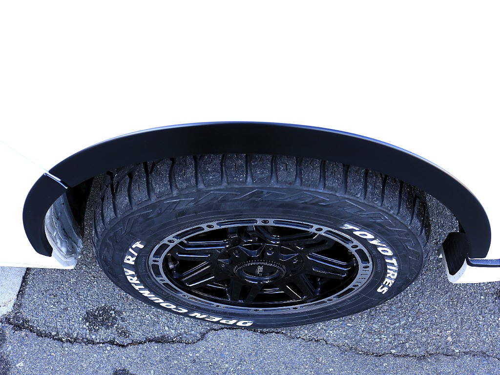 トヨタ&nbsp;ハイエースバン&nbsp;5D2.8DTスーパーGLダークプライムⅡロング&nbsp;厳選仕入れ&nbsp;兵庫県の詳細画像&nbsp;その15