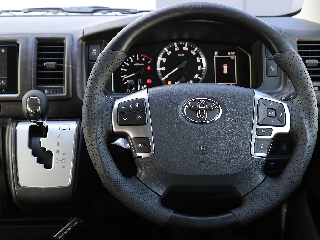 トヨタ ハイエース(20枚目)