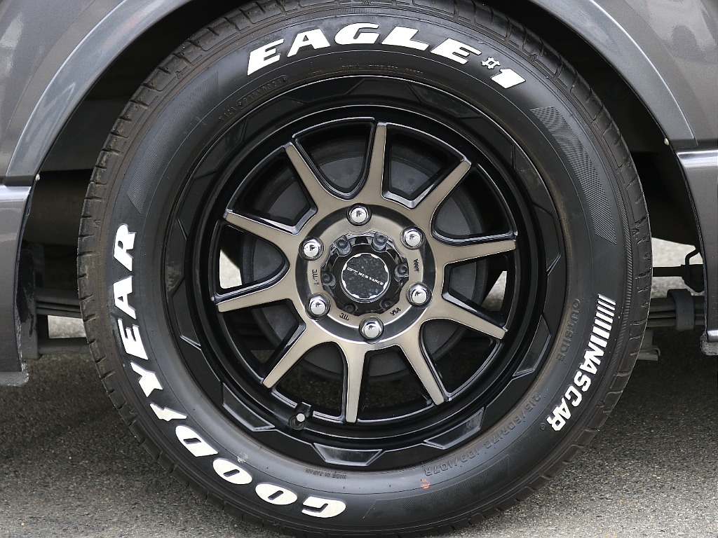 トヨタ ハイエースバン(11枚目)