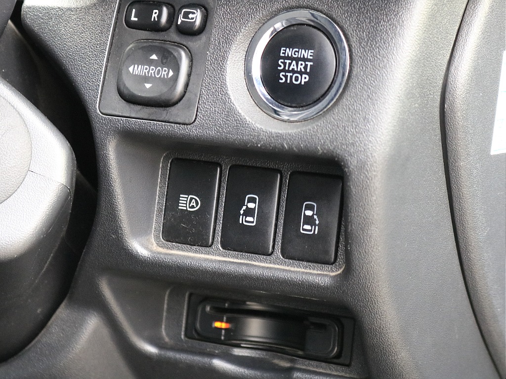 トヨタ ハイエースバン(19枚目)