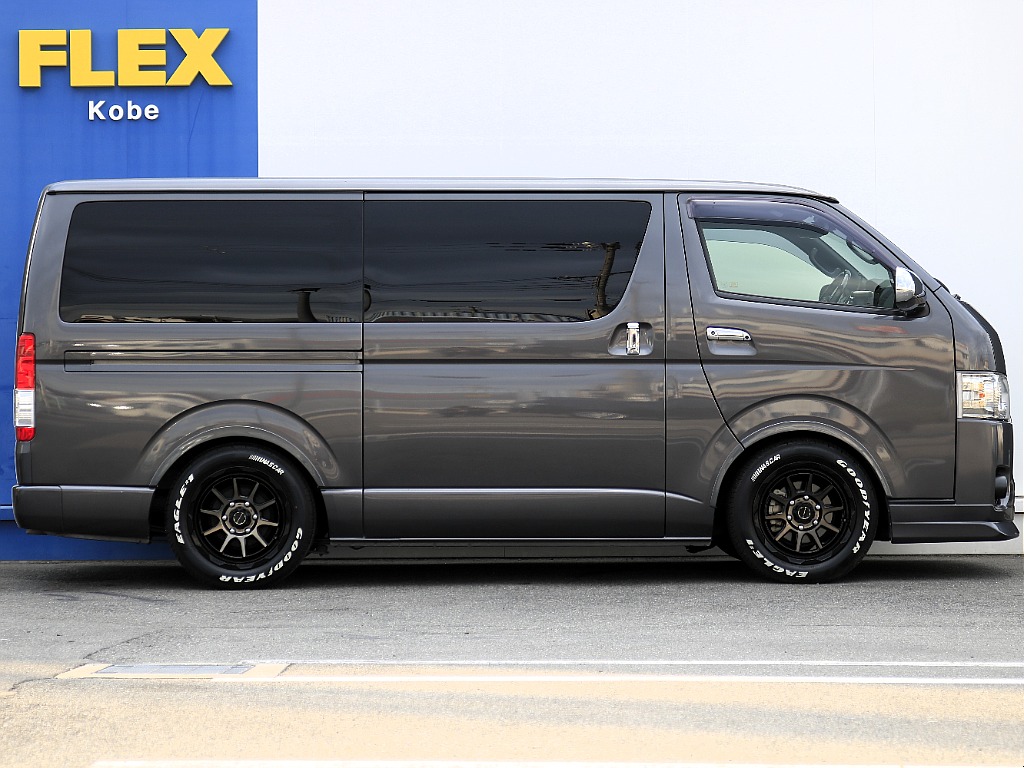 トヨタ ハイエースバン(7枚目)