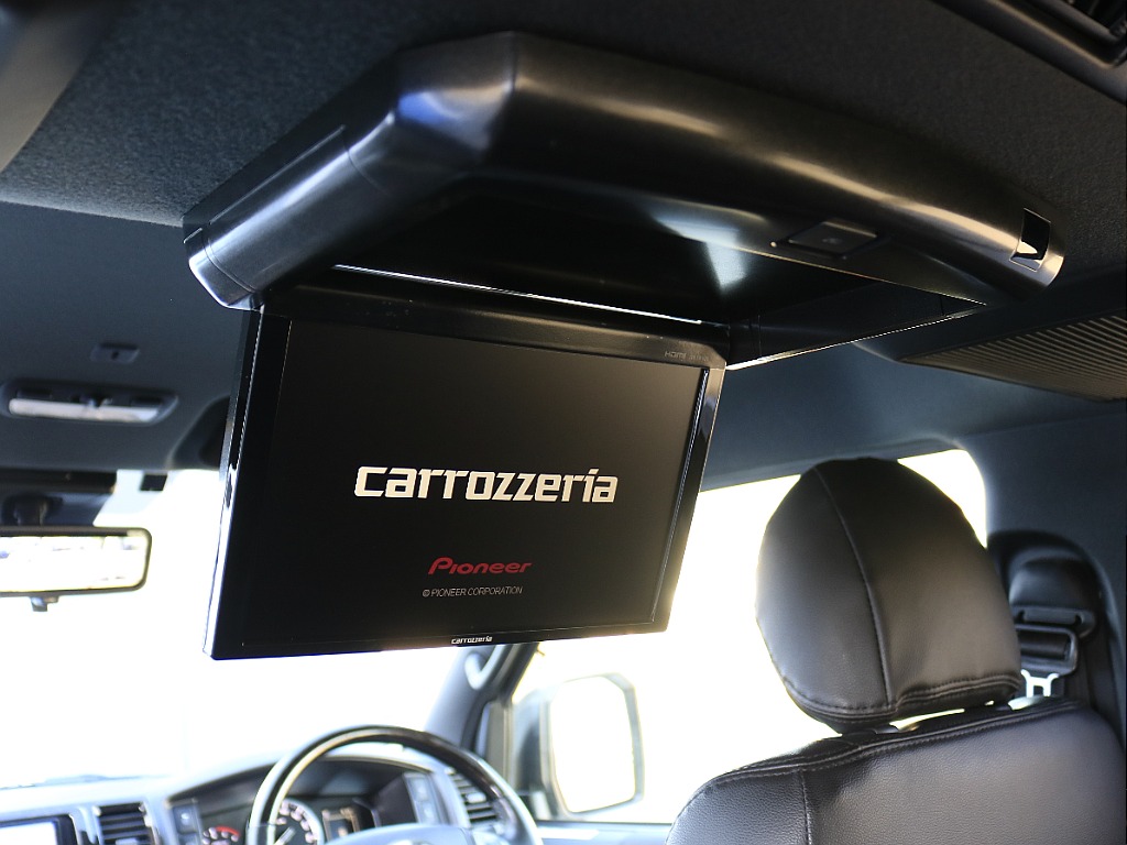 カロッツェリア製フリップダウンモニター