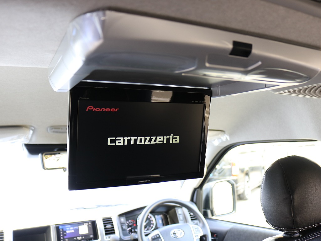 カロッツェリア製フリップダウンモニター