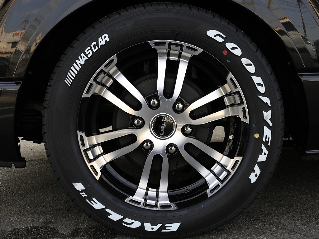 オリジナルデルフ02　１７インチアルミホイール