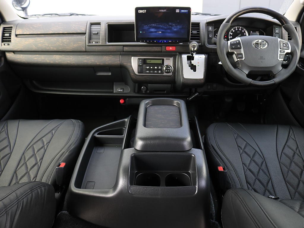 高級感のある内装に仕上がりました