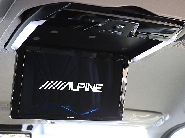 アルパイン製12.8型フリップダウンモニター