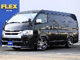 新車ハイエースワゴンファインテックツアラーガソリン２WDカスタム車両の入庫
