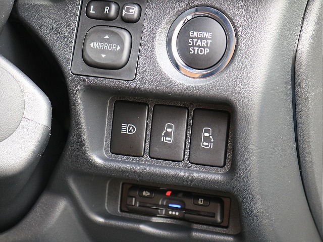 メーカーオプション両側パワースライドドア