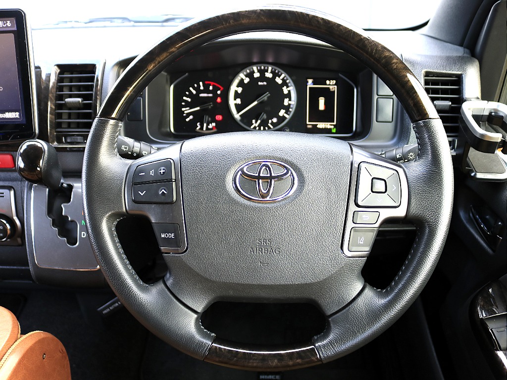 トヨタ ハイエースバン(18枚目)