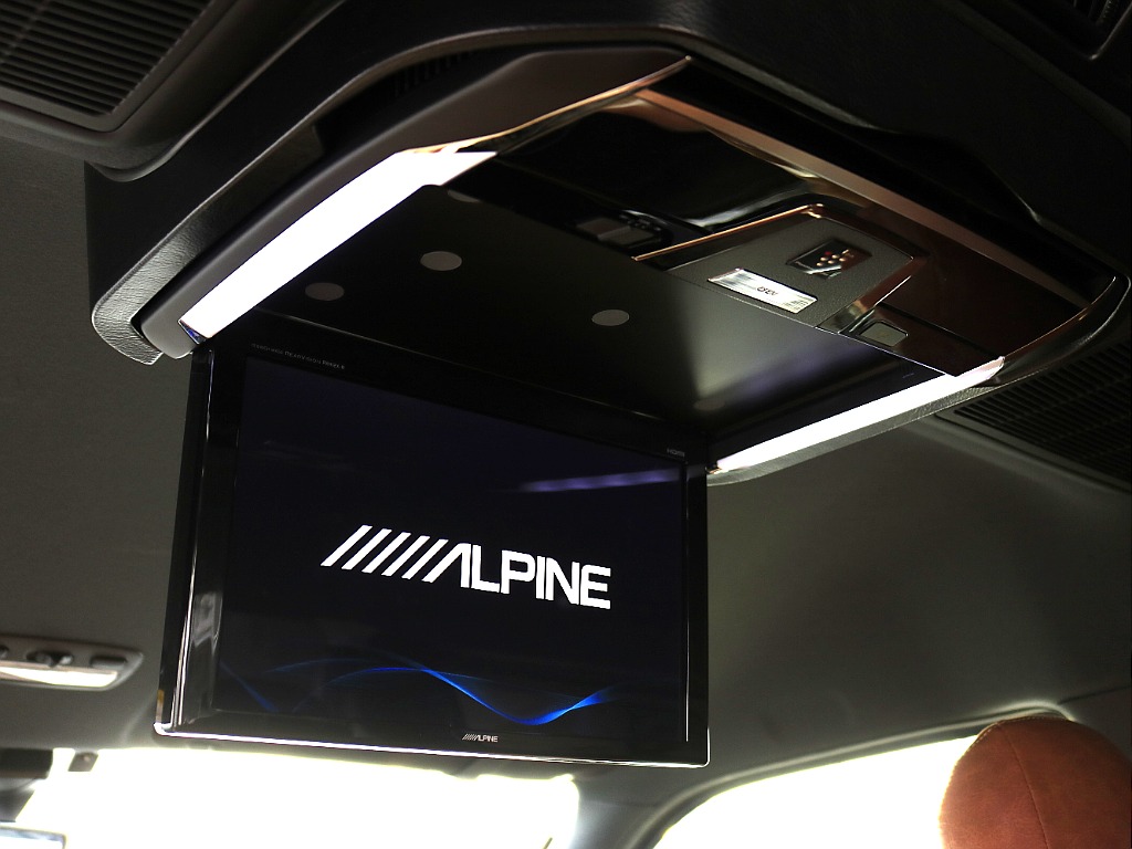 トヨタ ハイエースバン(3枚目)