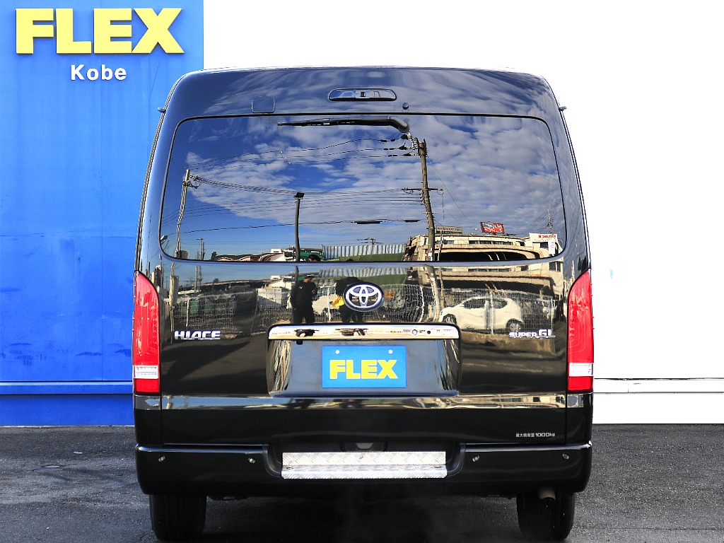 トヨタ ハイエースバン(10枚目)