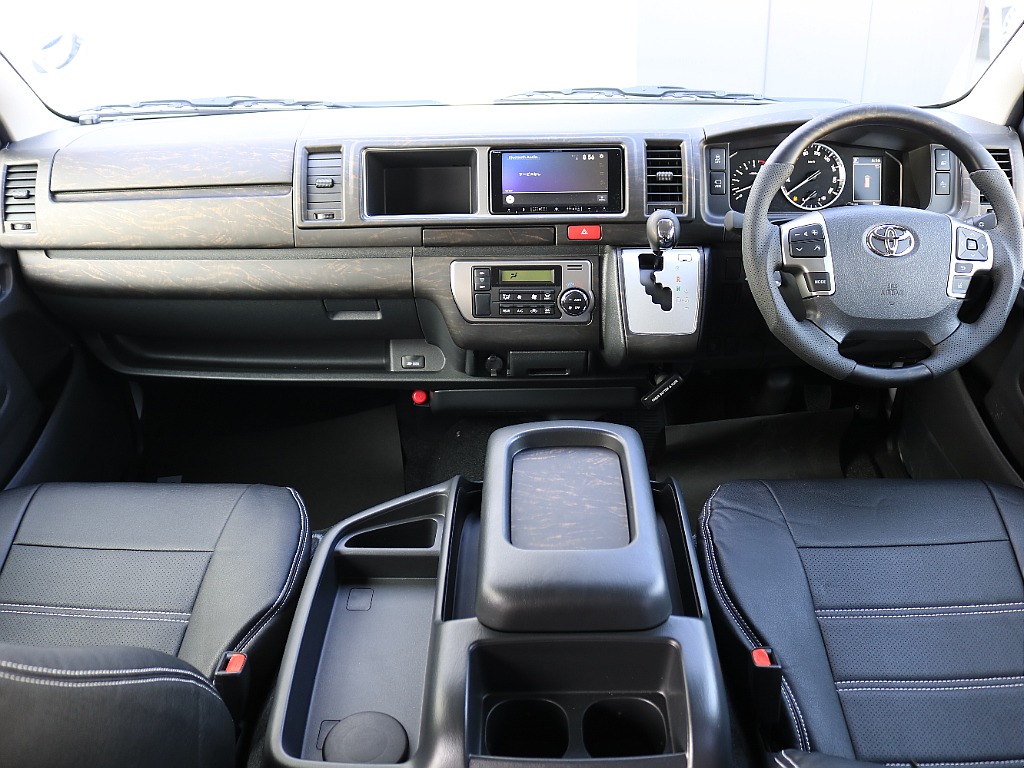 高級感のある内装に仕上がりました