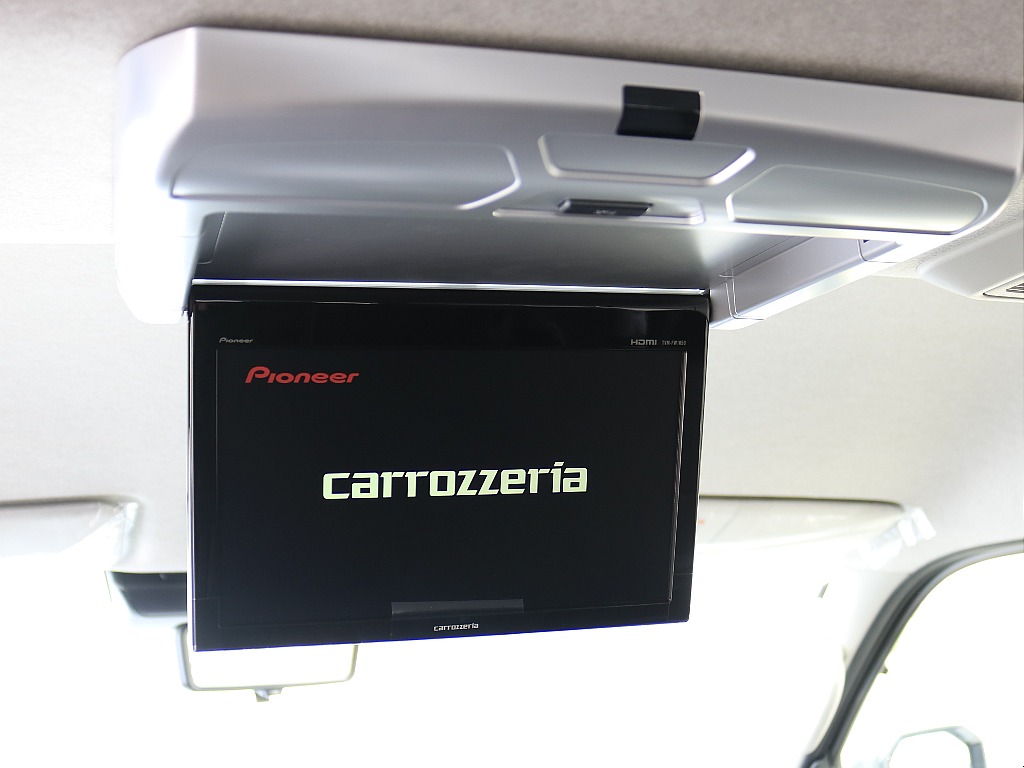 カロッツェリア製フリップダウンモニター