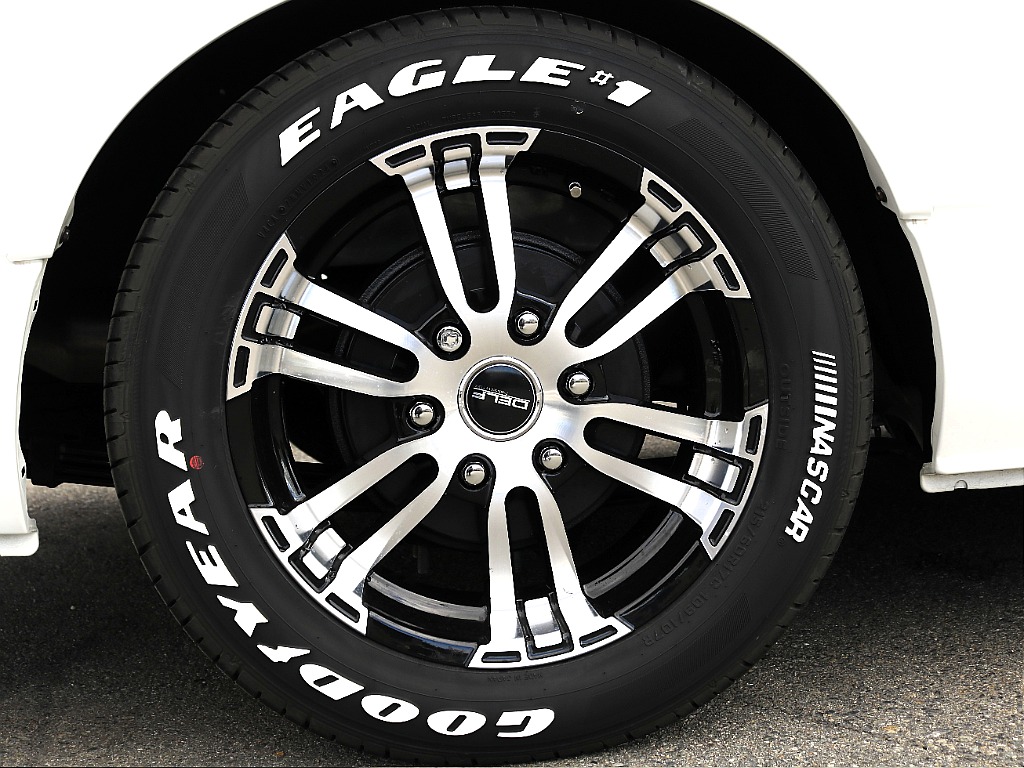 オリジナルDelf02　１７インチアルミホイール