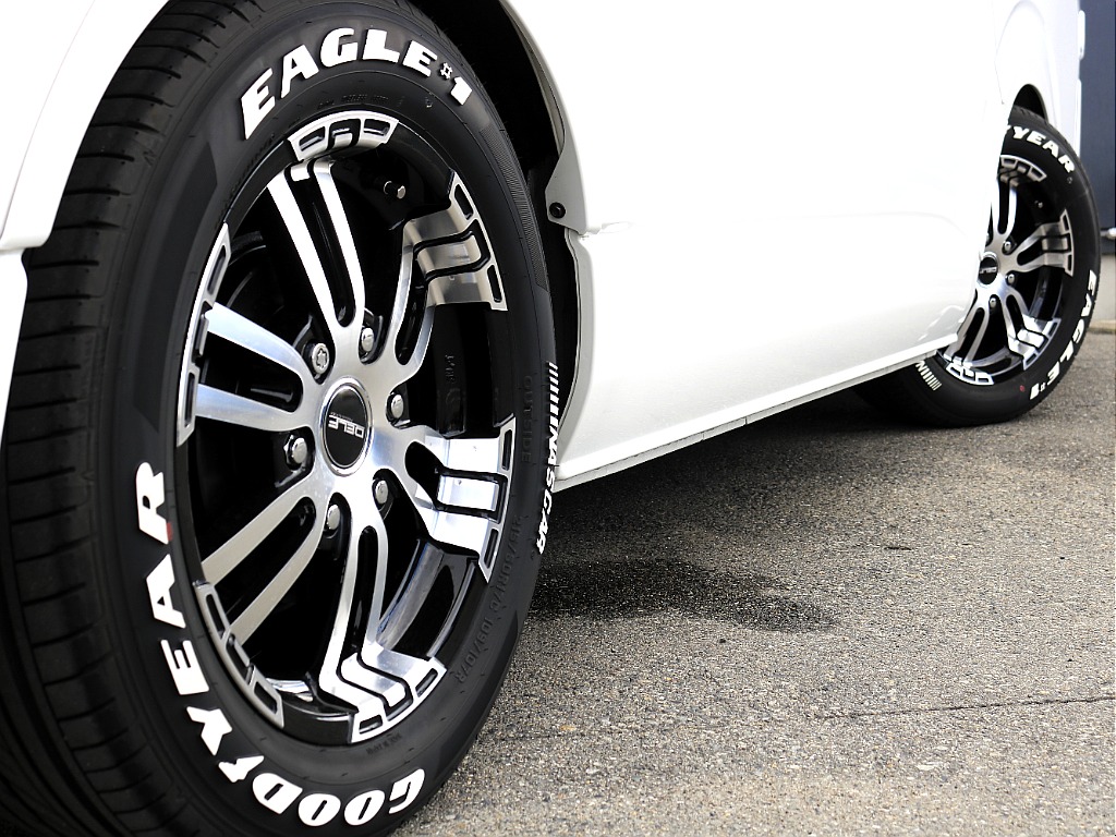 定番のナスカータイヤを装着