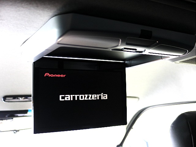 カロッツェリア製フリップダウンモニター