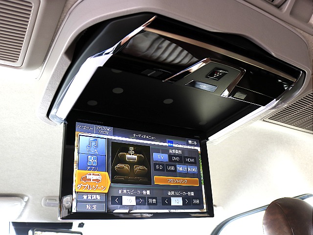 アルパイン製フリップダウンモニター
