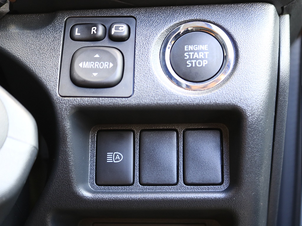 プッシュスタートやETC付き