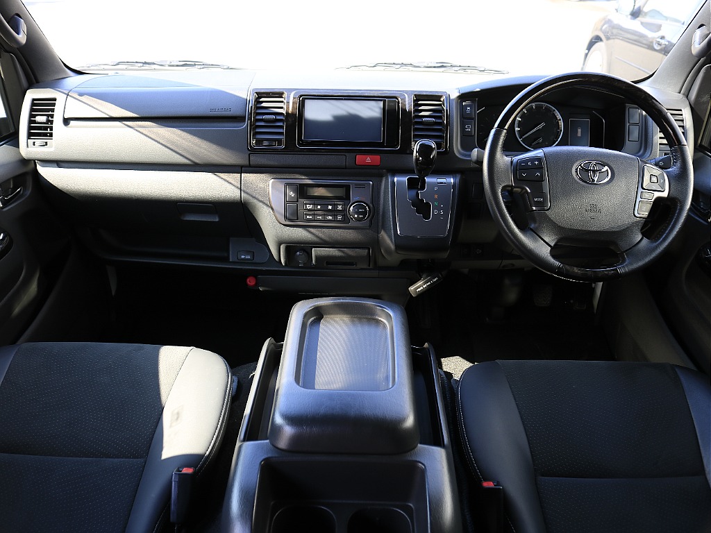 上質なインパネ周り