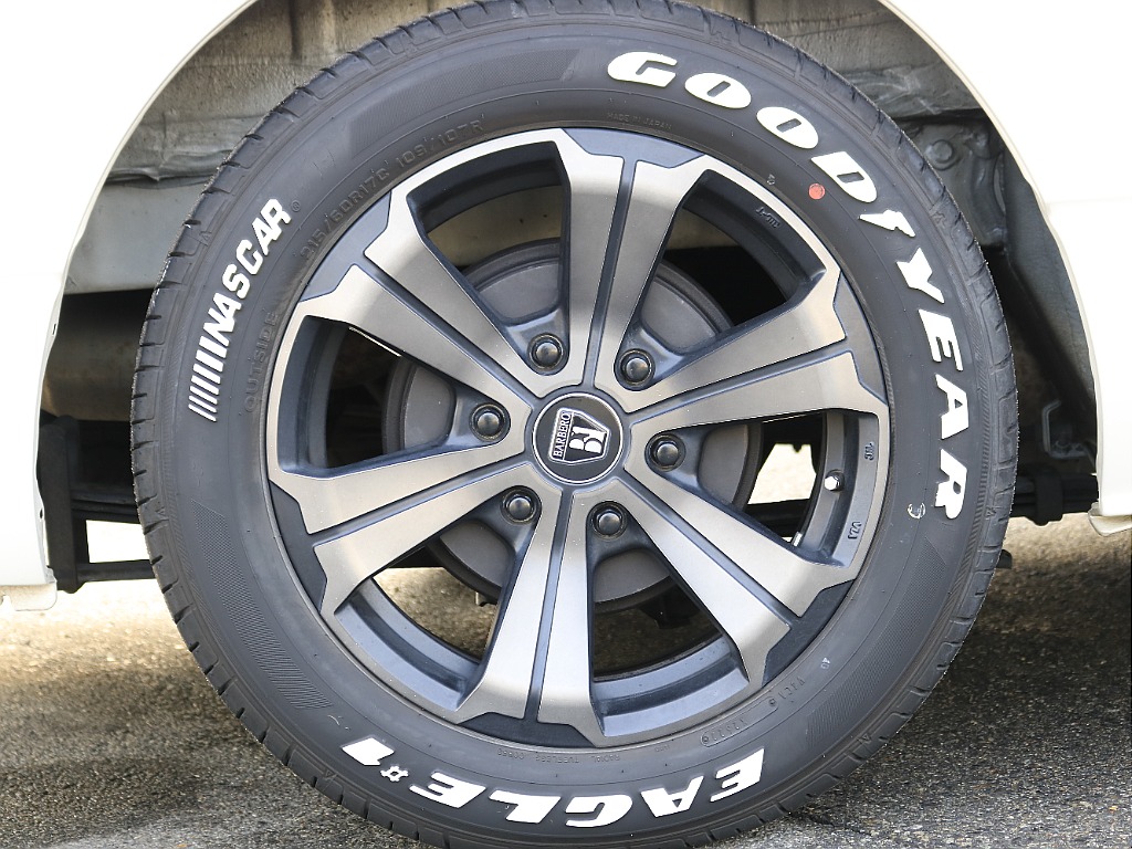 オリジナルカラーバルベロ１７インチアルミホイール