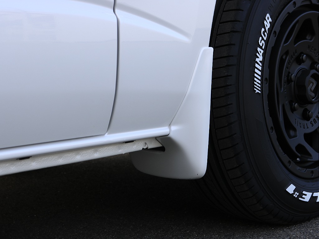 マッドガード付き