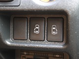 メーカーオプション両側パワースライドドア